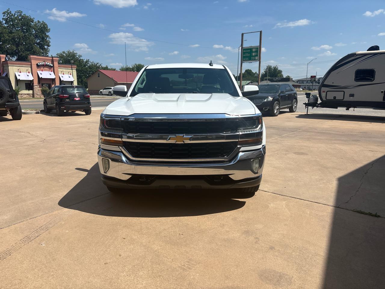 chevrolet silverado 1500 2018 3GCUKREC0JG153168 image chevrolet silverado 1500 2018 3GCUKREC0JG153168 image